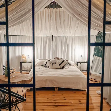 Arkadia Maciejowka Glamping Luxusní stan