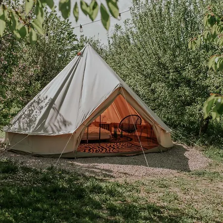 Luxusní stan Arkadia Maciejowka Glamping *